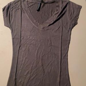 American Ego Grey V-Neck Girls T-Shirt Small